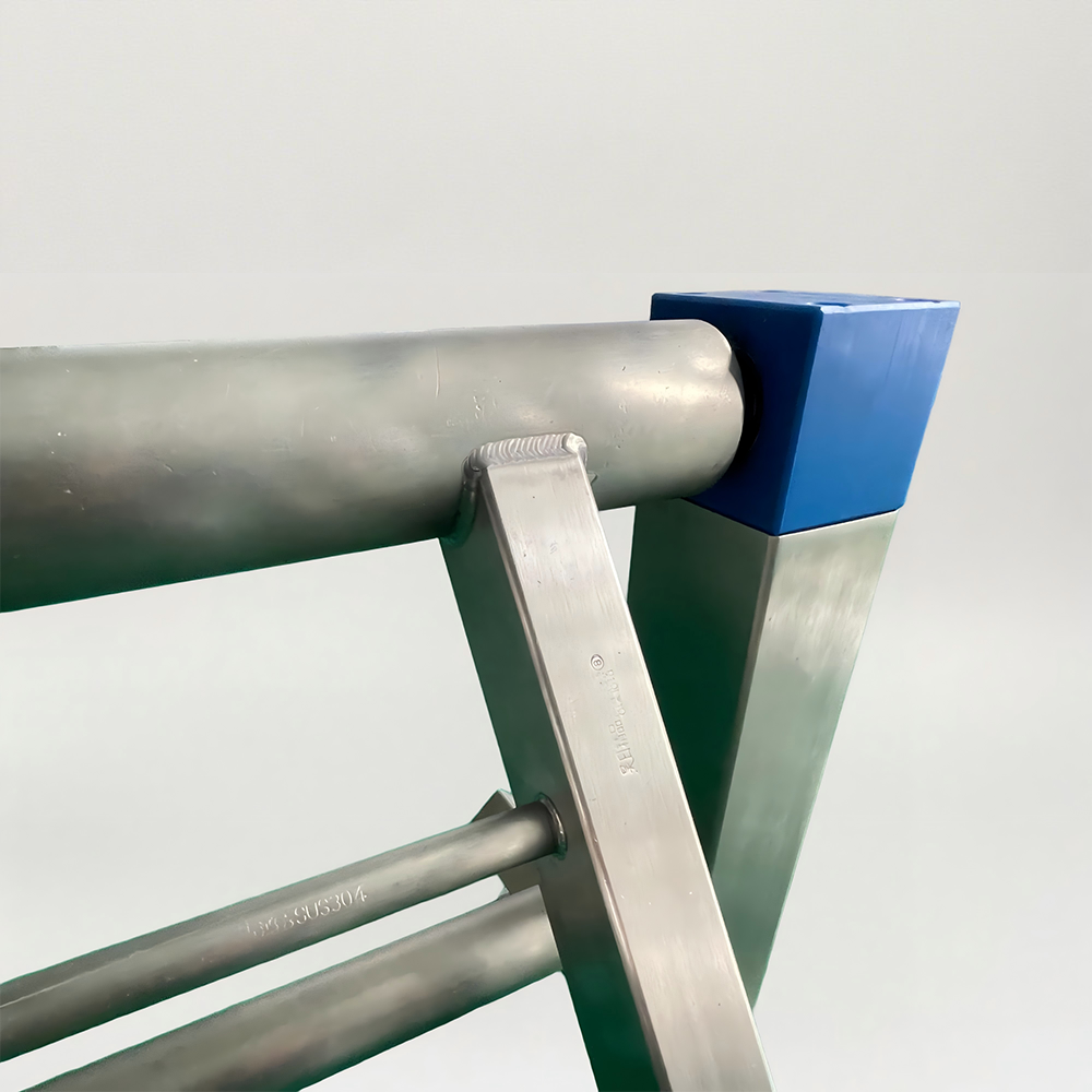 Bucket Truck Cleaning Machines